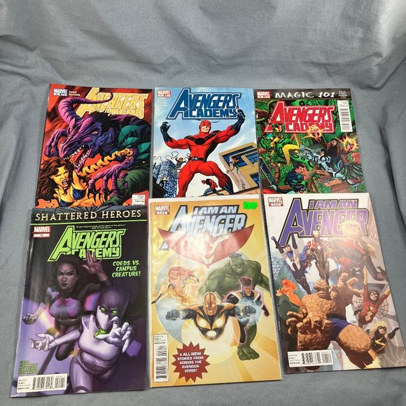 Avengers World Academy Asst Marvel Comics Lot of 10 Issues 2011-2015 Nick Fury - Picture 3 of 3